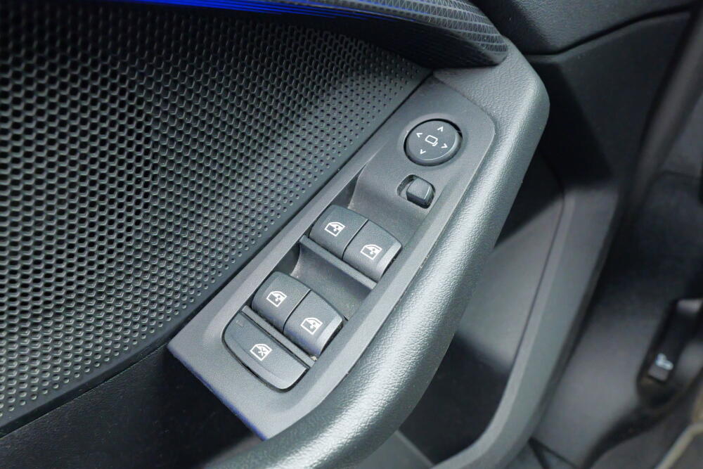 81a5d2be-dc50-4cfc-8faf-aafe4d9491da-full