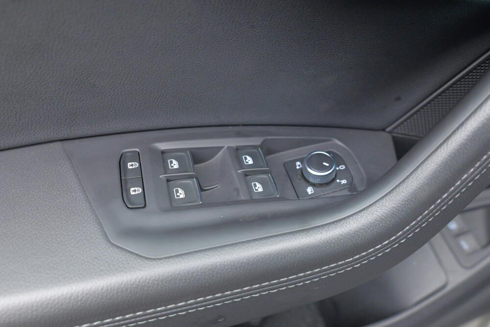 c2c465a5-ab37-473b-ba16-f6d826c72f40-full