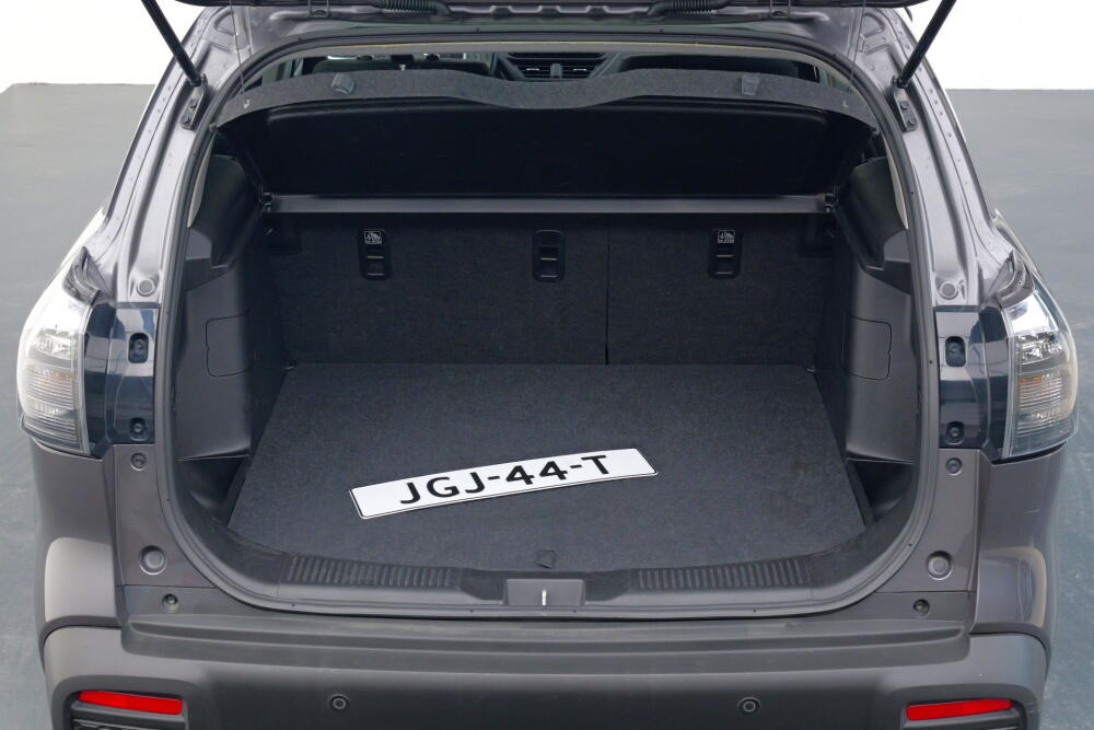 ecf03fef-5b02-4b74-8f47-0788c26837d5-full