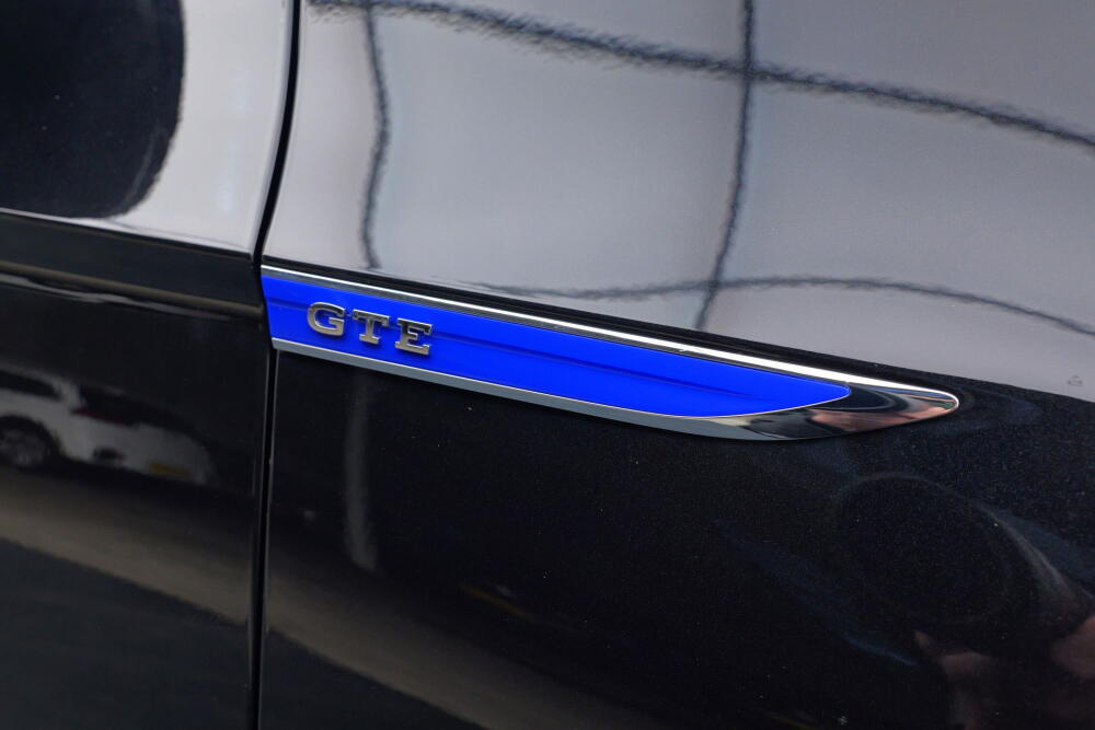 bac26711-d6fd-48d1-82a1-160d8cc9440b-full