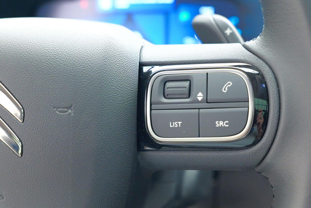 621d341a-8750-48c5-ade7-c2bc1a28e08f-full