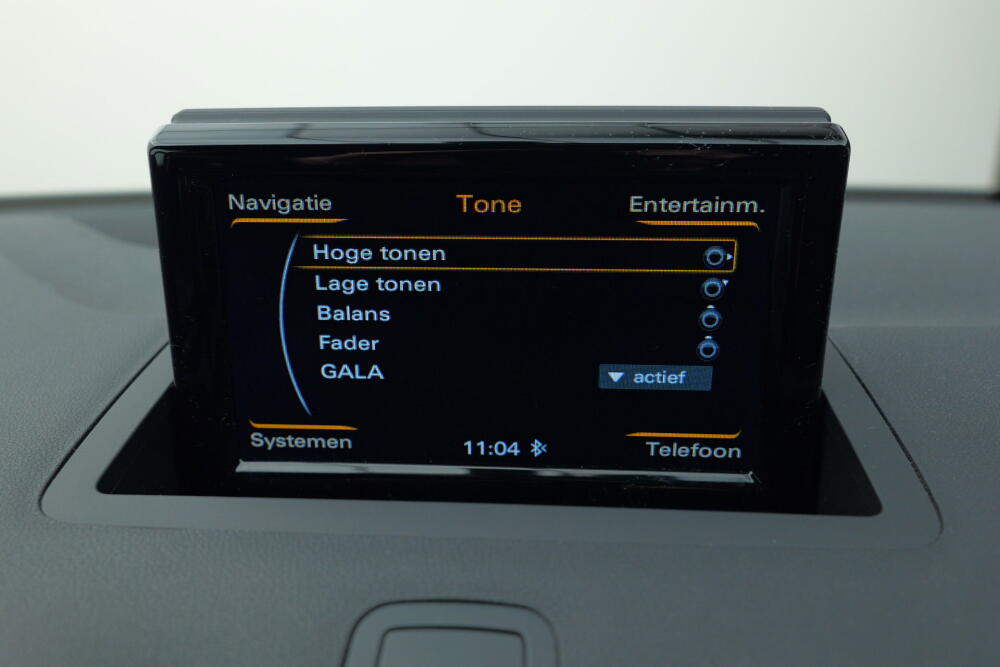 c62fc0a2-57e1-48c3-8c83-beb524683bd9-full