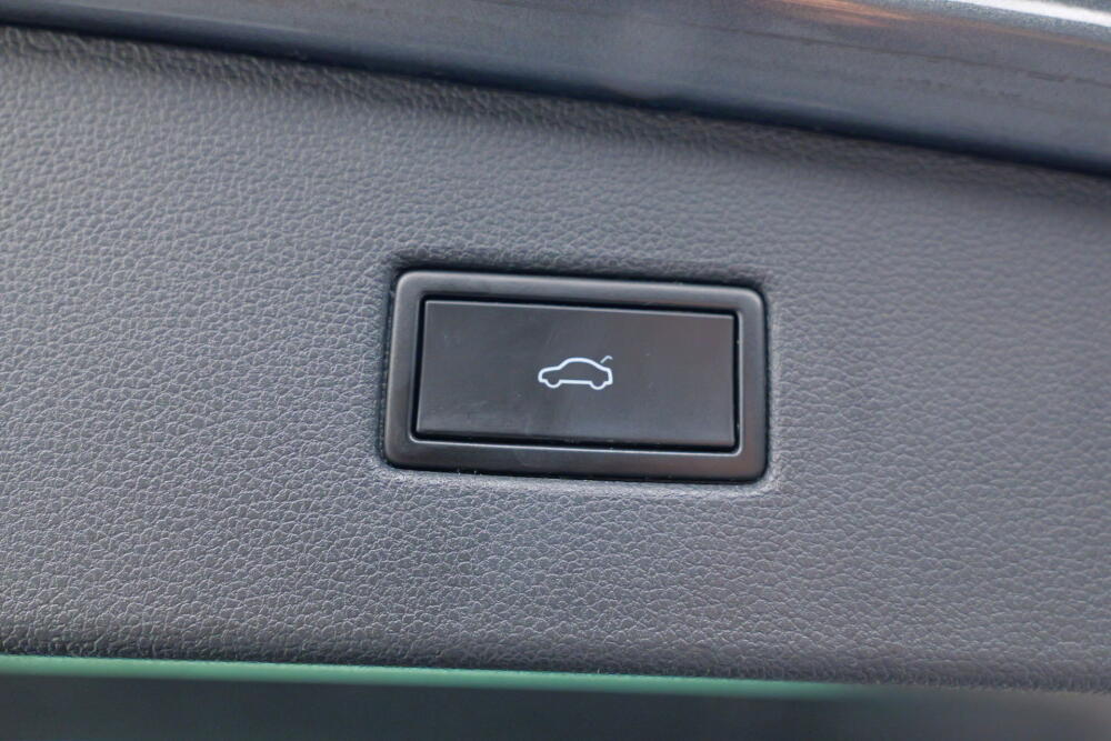 640437b9-ec37-4148-9c63-fb033b6c80d6-full