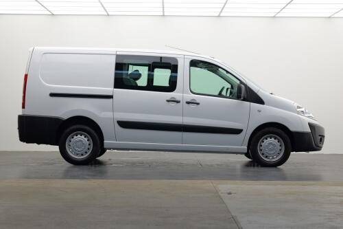 e30f44fc-c46f-4a25-ac91-470992598fd9-full