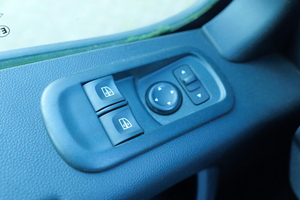 951e1859-b3d8-4dbe-9889-24895917154d-full