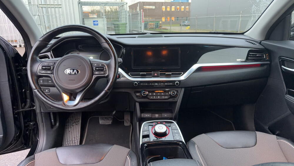 ac1c692a-1161-46d0-a44d-2d3e627ef000-full