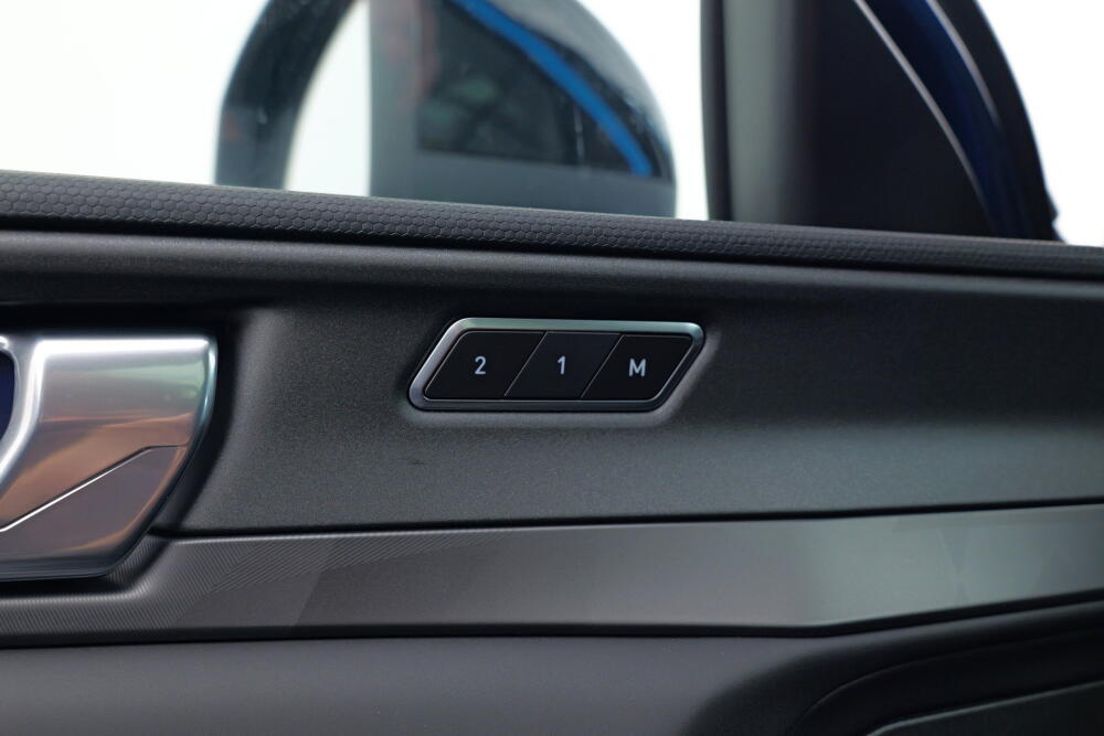 44292bb8-a5e9-44bd-8025-90c721bbab01-full