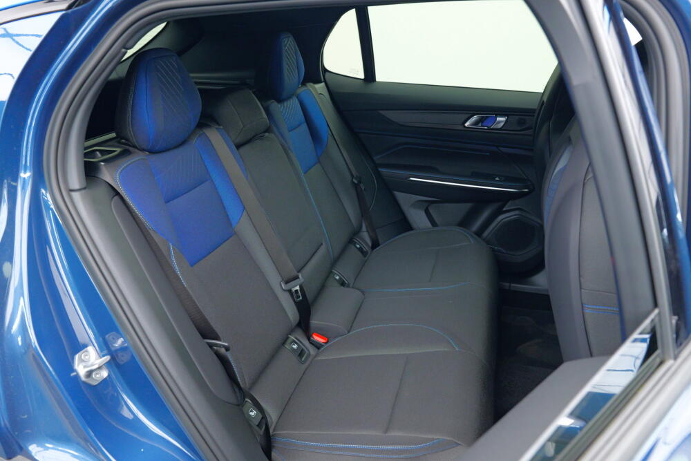 978eaf21-fe90-4b96-9673-a9ec368a021f-full