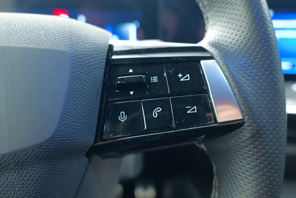 ece9955b-c965-470d-b4a5-6b59ce2783ce-full