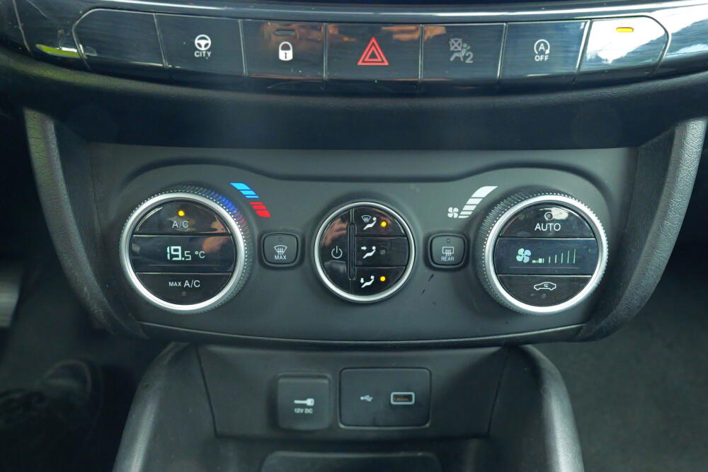 bdc6dc97-1e87-4e75-a198-3721836f912b-full