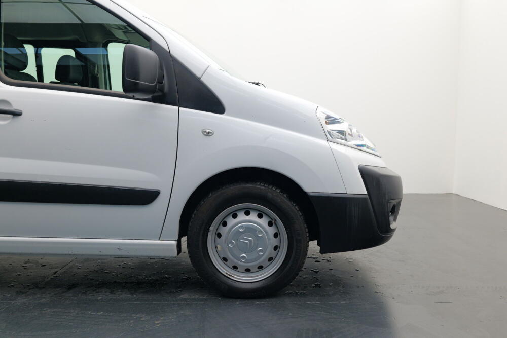 594ab0b0-2196-44b7-a199-6bb6f46d9402-full