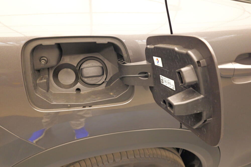 766dfe1f-7dd0-45e8-be18-b3e1bce51e3f-full