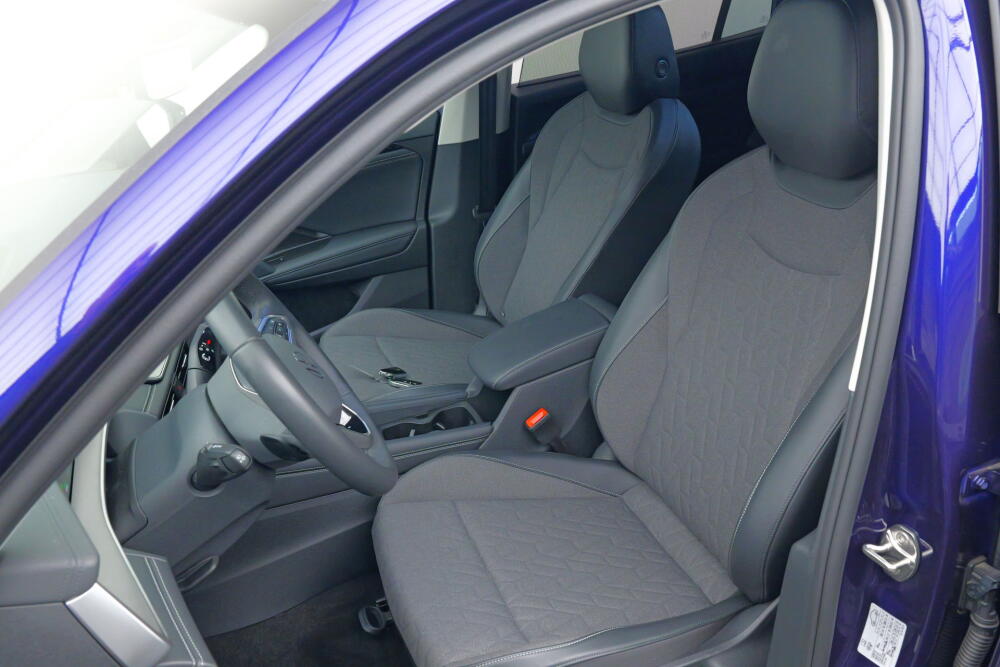 1cc889e2-2a93-4fdb-b308-fd6f275df9ef-full