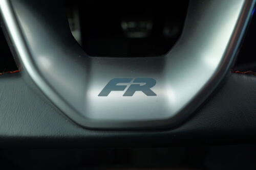 15b8b2c9-f8ca-45c8-9f80-592b8a2e352a-full