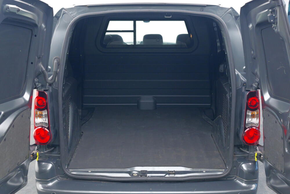 d75eaeba-2f16-427d-8046-fd082425551f-full