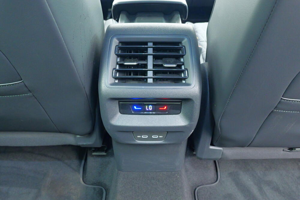 b4f37cf3-d49f-4f80-9fe5-c9e048145c60-full