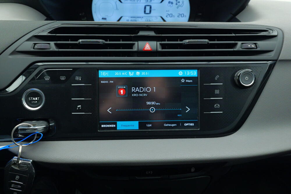 b4500ac8-5fa2-4d54-941c-253895d2854c-full