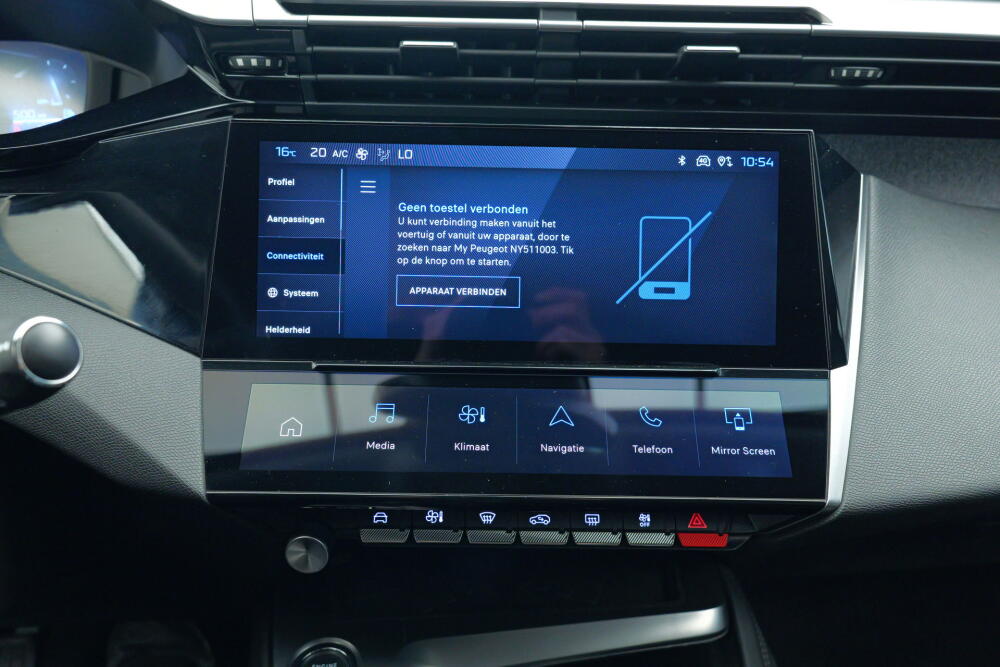 adf007b9-cc3e-41b5-93a8-f786fb35d265-full