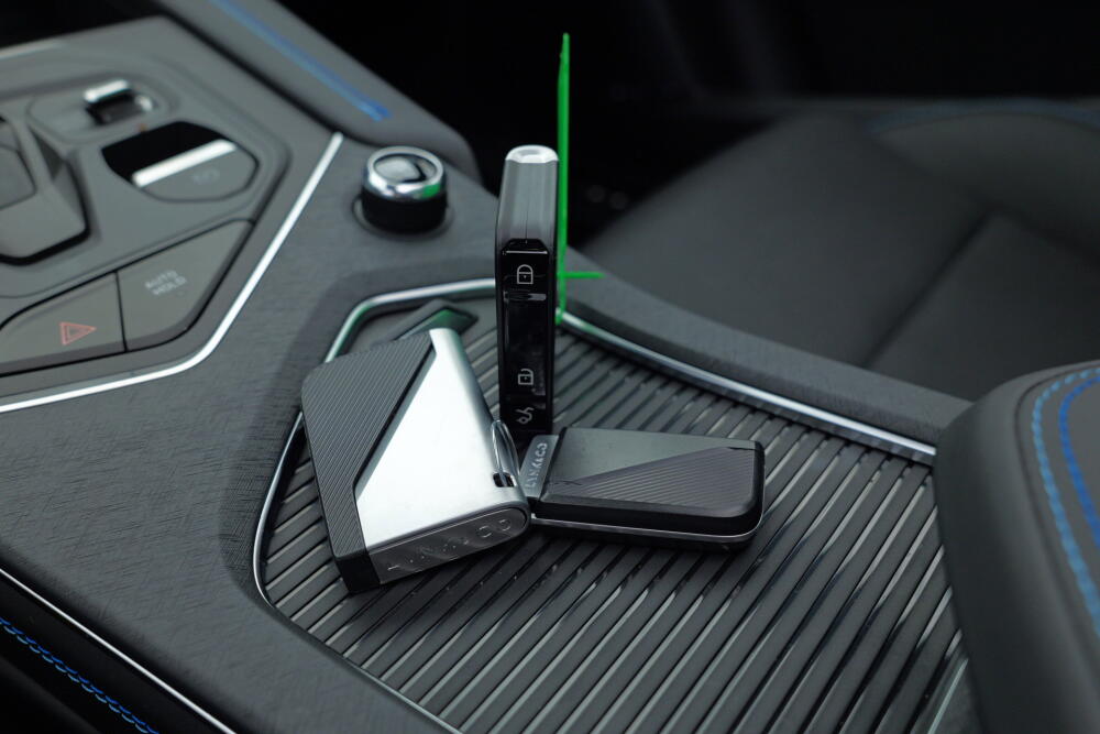 fa9dd114-47cf-4b25-b41b-f102bd419841-full