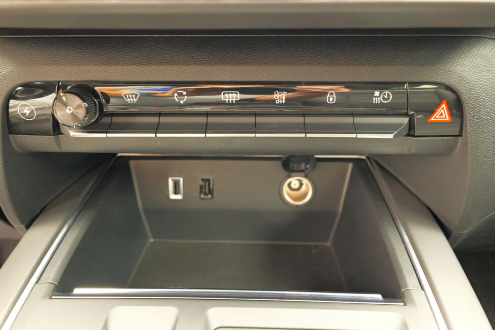 1a22d706-1a63-46d8-a5be-0e23e825bb1e-full