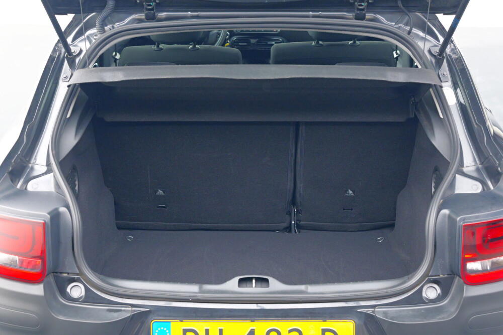 3d00a1c3-d9b8-4073-8a97-2b2ee85dd10f-full