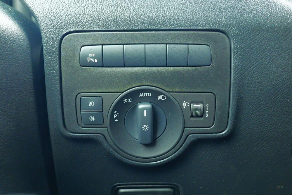 cad48362-e7aa-4dd3-a35b-7aca553b8189-full