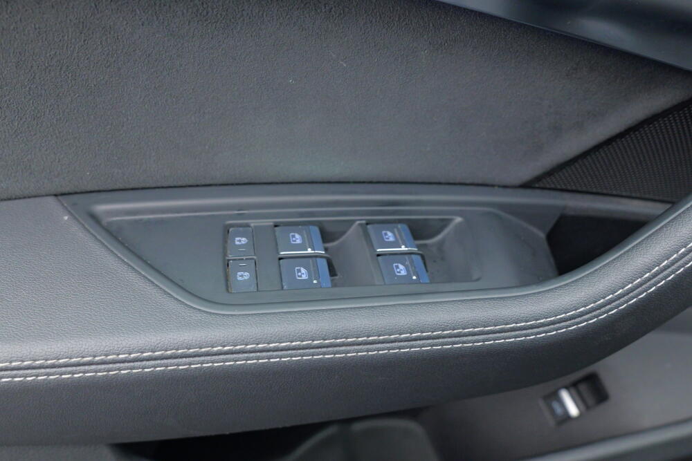 bb7d0747-c0a7-4399-bdae-619662f520a8-full