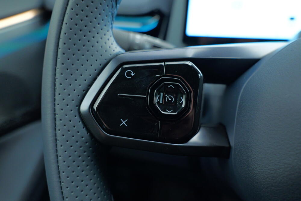 0affa8e3-5ef2-4f72-8118-8b49842d3fb7-full