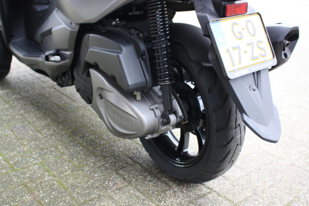 efaf5e5d-f5b3-4a7a-89c5-0ce24b4f5e7e-full