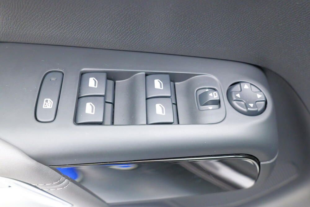 c6b4d597-2219-4166-977c-487545f0e838-full