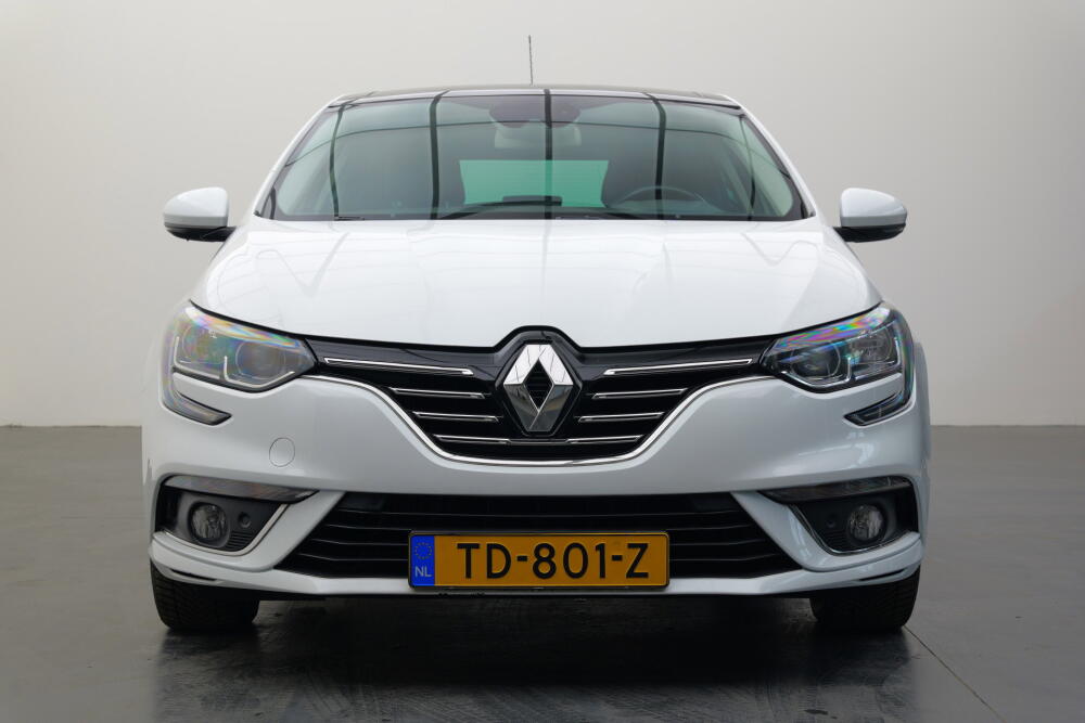 33fc6922-de53-46fd-b3d9-a00be5e7a634-full