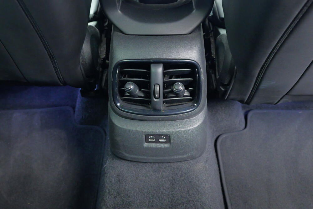 dc9cbb13-b64a-41bc-bba9-829a069574d4-full