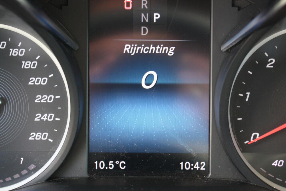 f1d7b5d4-1223-4e49-8143-9637fb4d5300-full