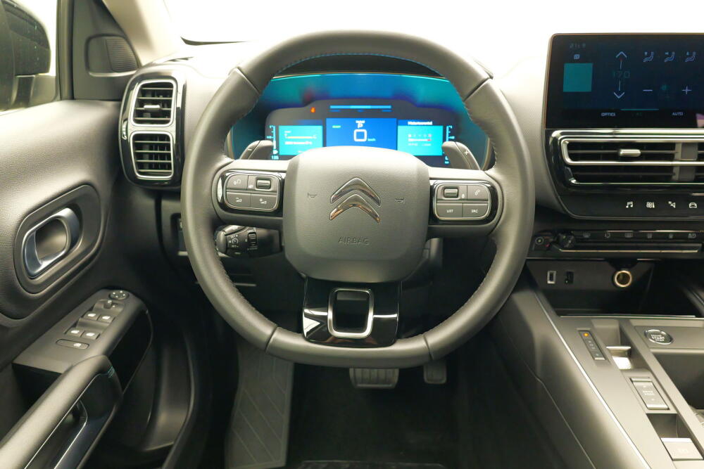 e13c09cf-0044-4ea8-8a6f-ab85e2421102-full