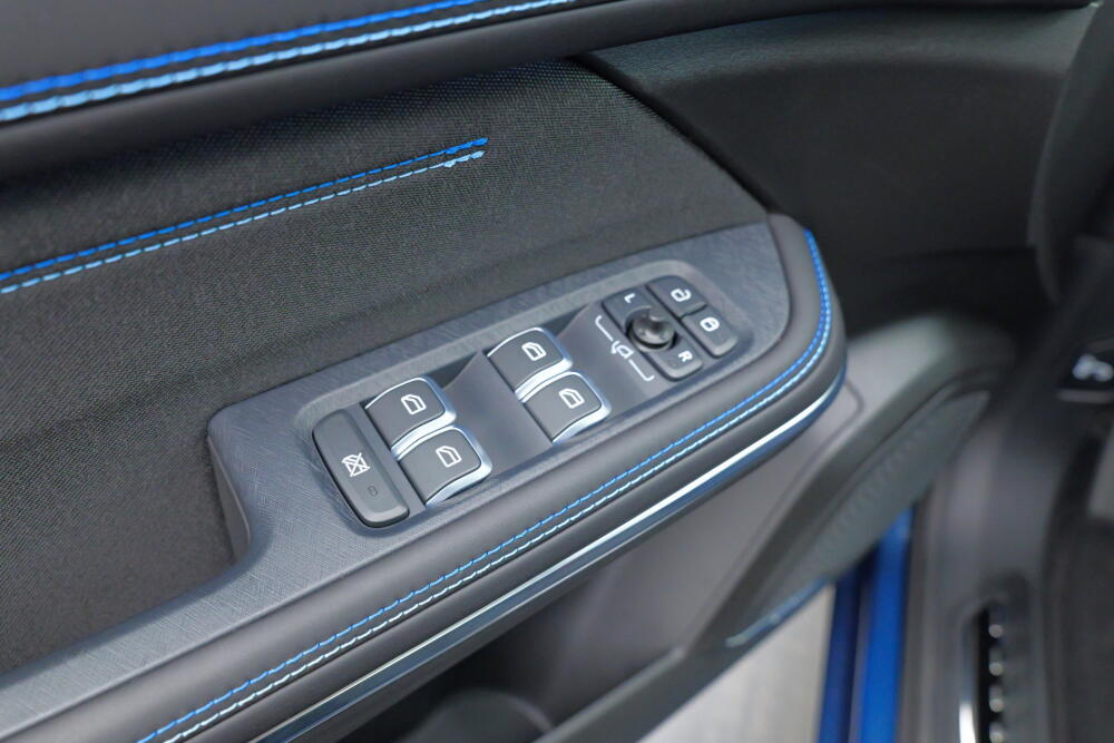 12aaa20d-c334-4812-b4ec-ef1e7ad6ae8f-full