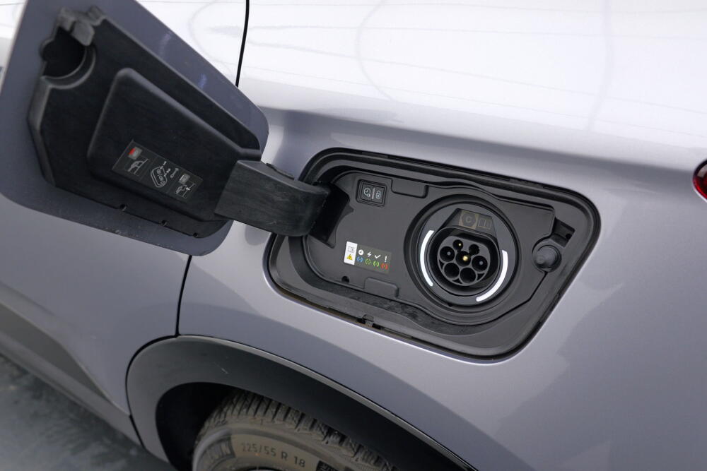 fd1c2feb-38c1-4ce5-9d42-1009544943ff-full