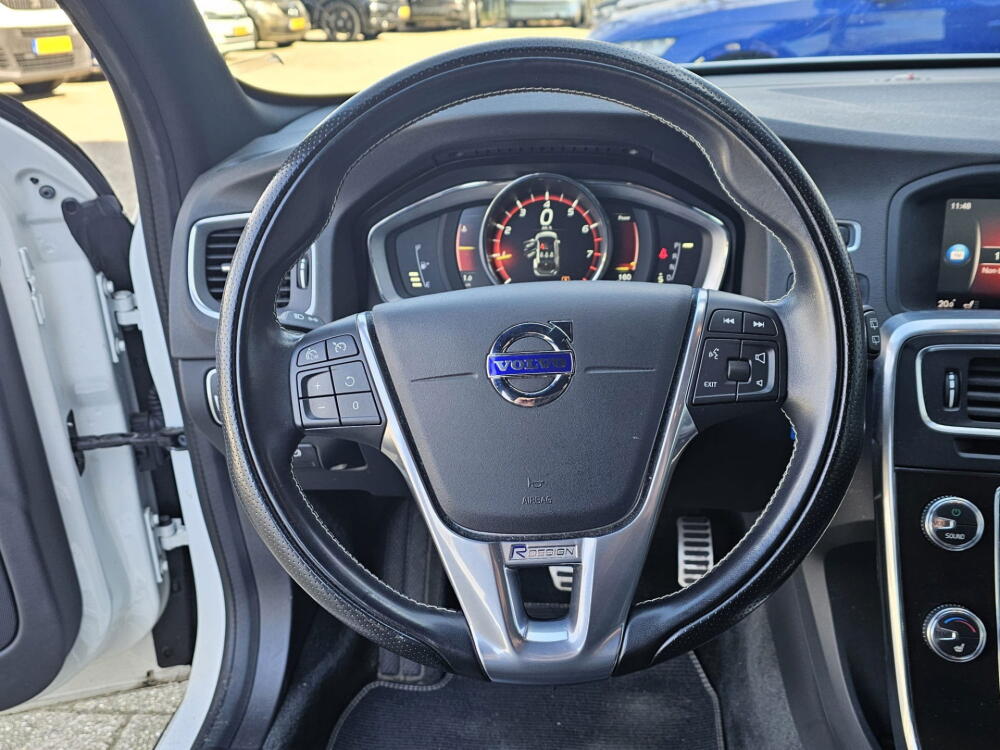 fd4902a0-a53c-45ff-b776-0564fe4171a2-full