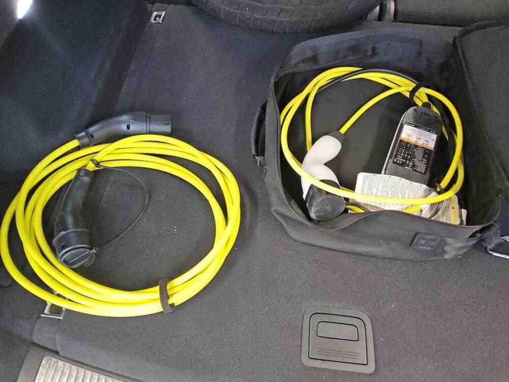 60e9dfd6-6859-4583-9b5f-f9599fda40b8-full