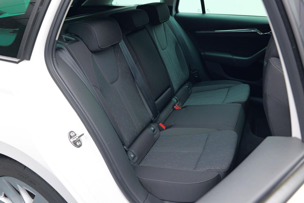 5c28c95f-5915-443d-b281-d32529fad1e9-full