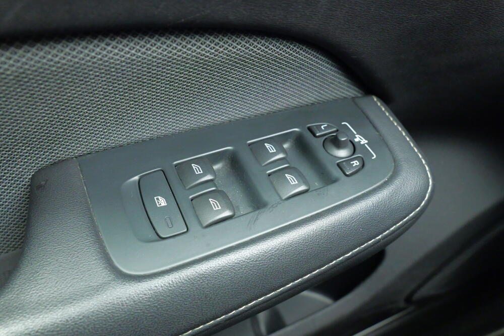 53ab4816-59e2-4ff3-8bdb-ef3f11a12616-full