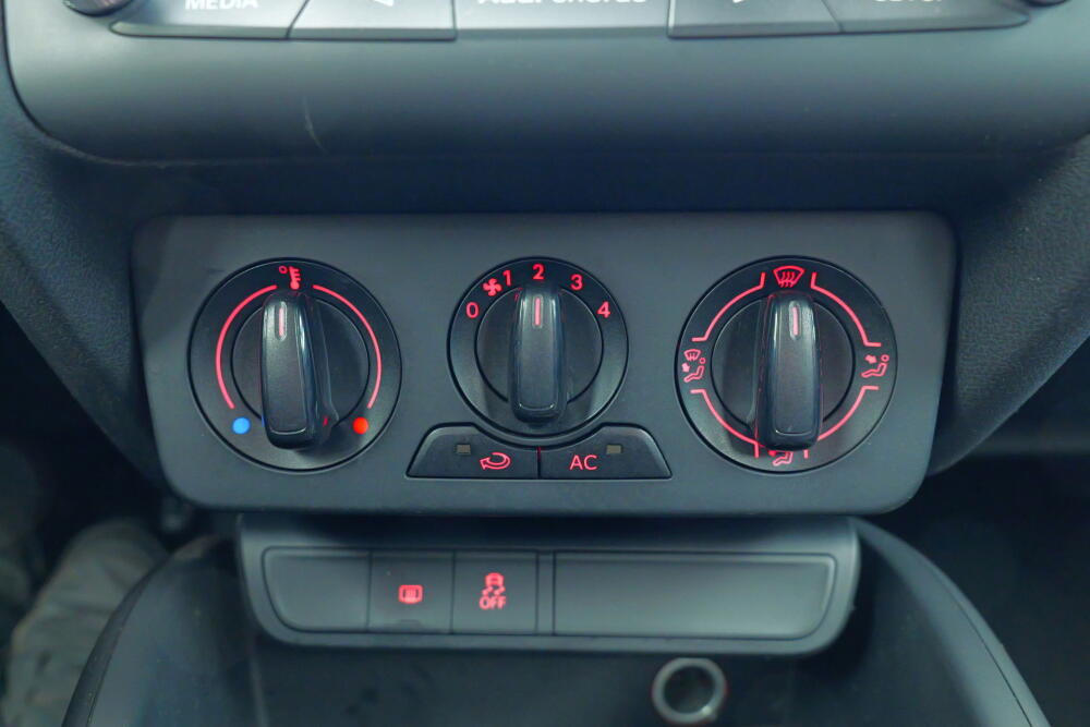 33e842d7-1246-4383-ba11-cae77dfaa8c0-full