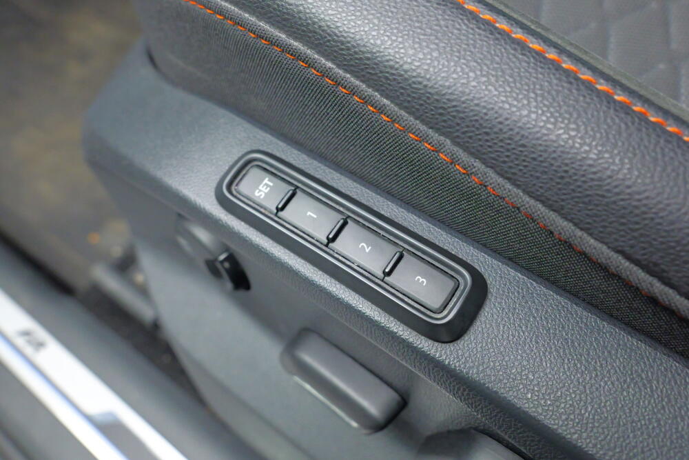 25c987aa-5235-421a-920e-88a81ceabc36-full