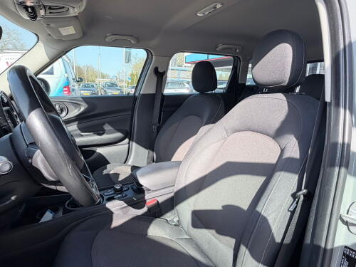 feefb93d-f689-4696-92ce-77fb8c8568dc-full