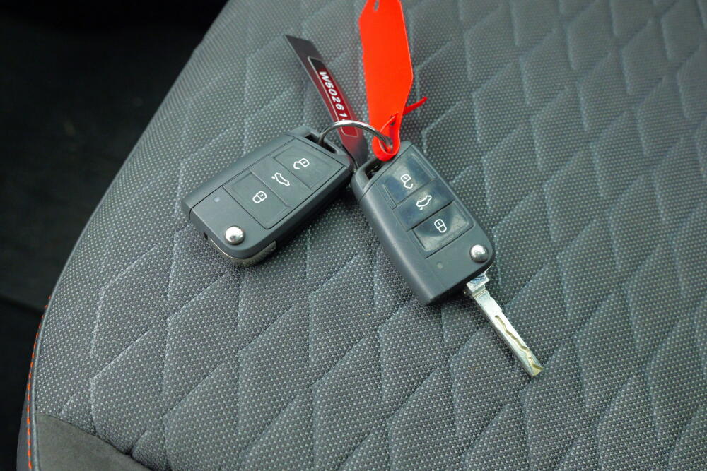 3773633f-105f-4c12-8782-d6be14b02e04-full