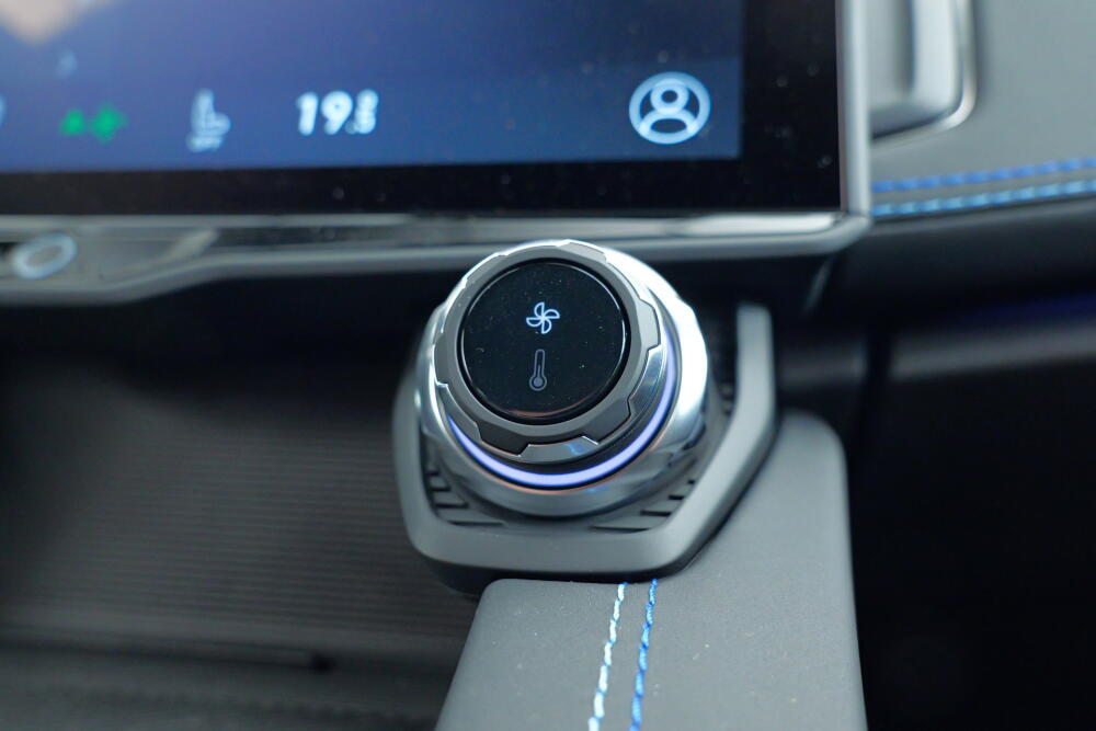 8fd39556-c04c-41ed-b7c2-bf241cacf888-full