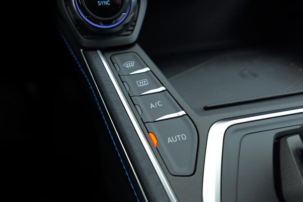 990da5ee-37ed-4a06-a503-5f971fd0b236-full