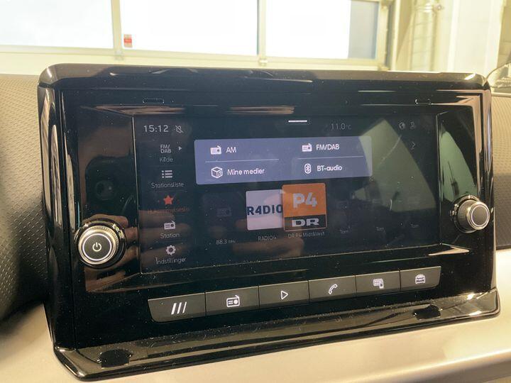 807ff242-5211-401b-b375-e50329bcb52f-full