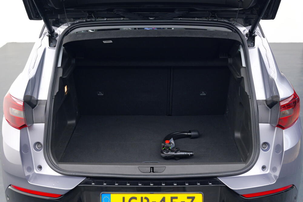 7d400377-f02d-4b00-9cff-07e5e565f521-full