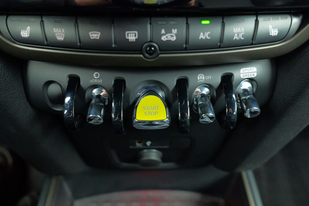 7acd29aa-a30c-4d10-b808-48aae161e268-full