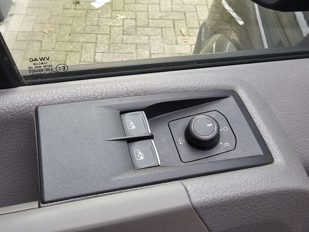 ee2005b0-b0ed-4096-81c9-945778004ca9-full